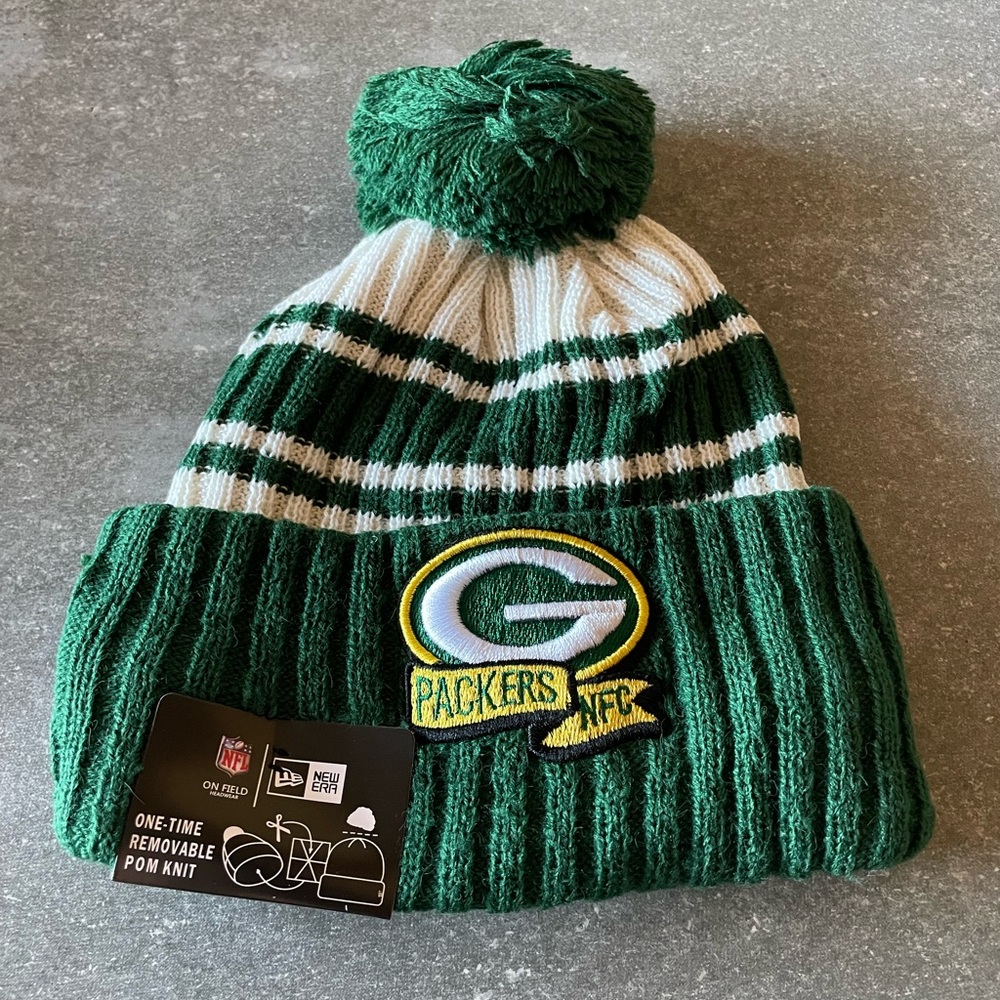 PRICE IS FIRM Brand new Green Bay Packers beanie